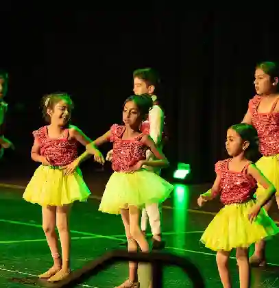 Minis (Ages 6–9)